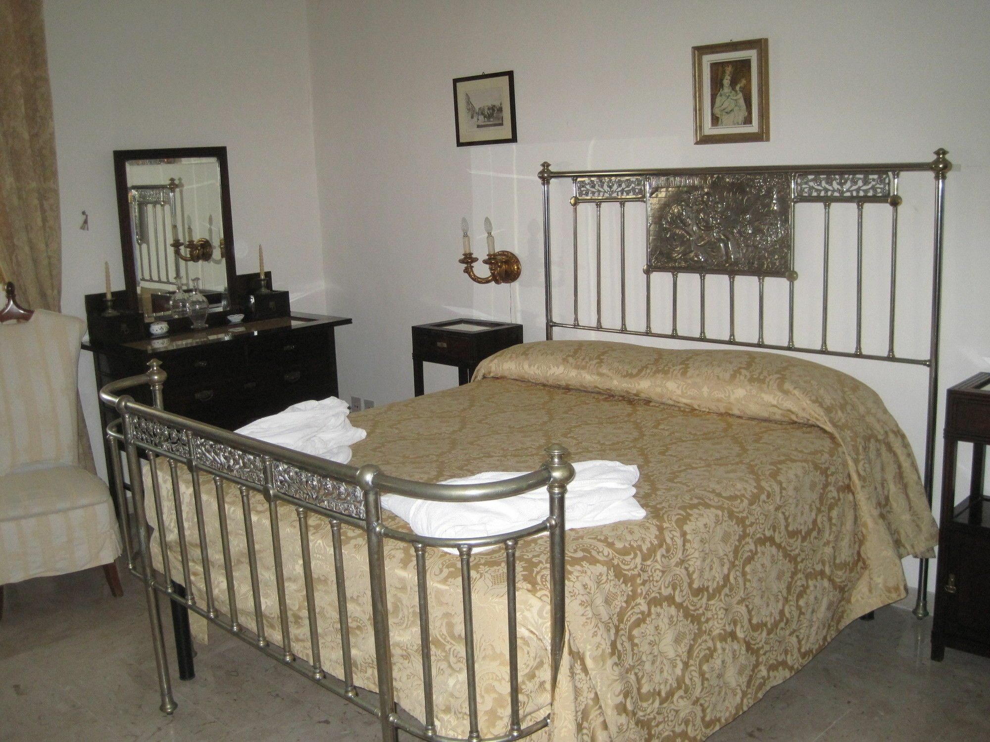 Al Bastione Imperiale Hotel Трапани Екстериор снимка