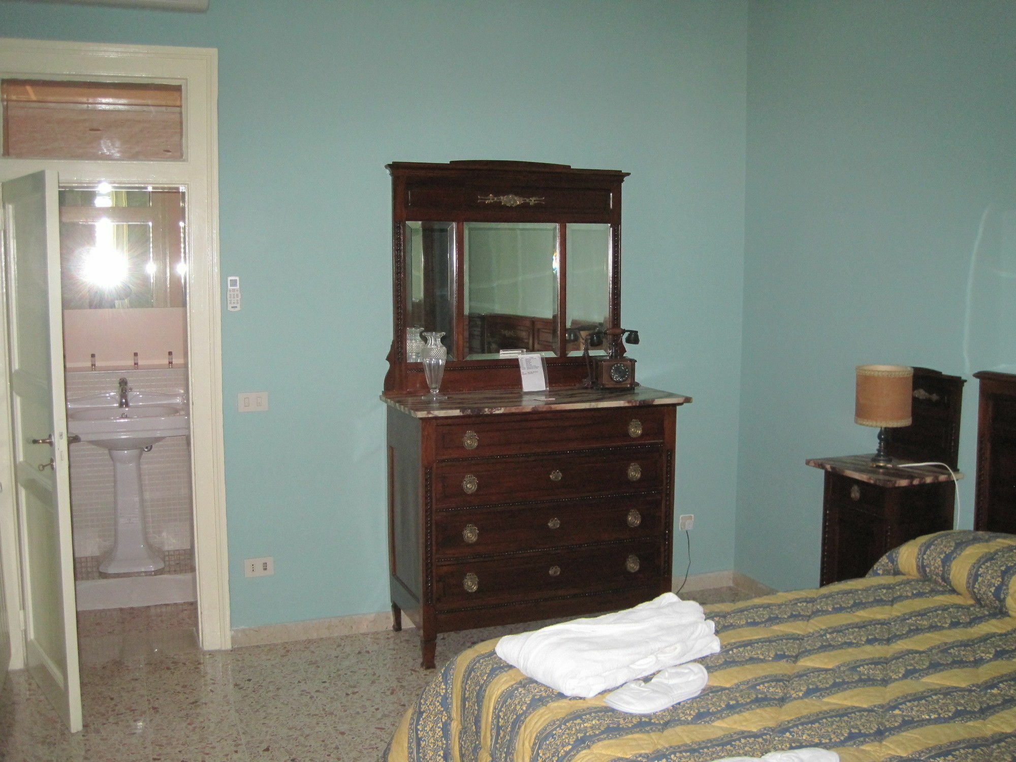 Al Bastione Imperiale Hotel Трапани Екстериор снимка